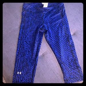 Women’s UA size medium Workout capris